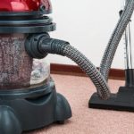 Jak se zbavit prachu v bytě či domě