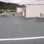 Jak probíhá hydroizolace plochých střech?
