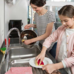 Mistrovství v úklidu: Jak udržet kuchyň svítící s minimálním úsilím